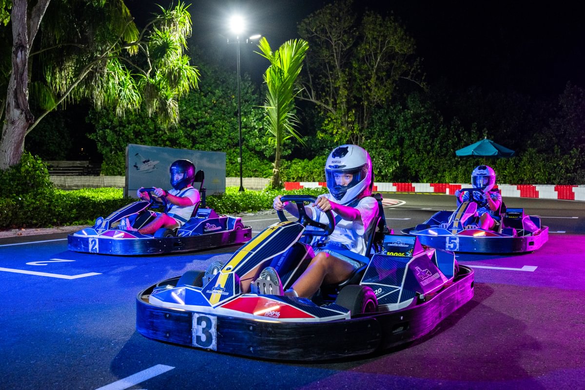 Kandima_Maldives_-_Fast_Track_night_-_Medium_1.jpg