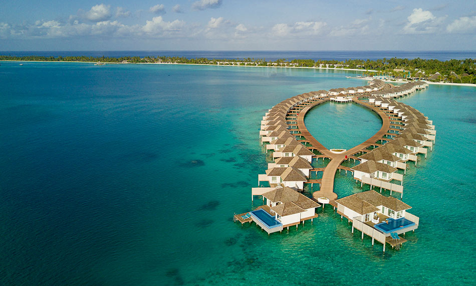 Sunset Aqua Pool Suite