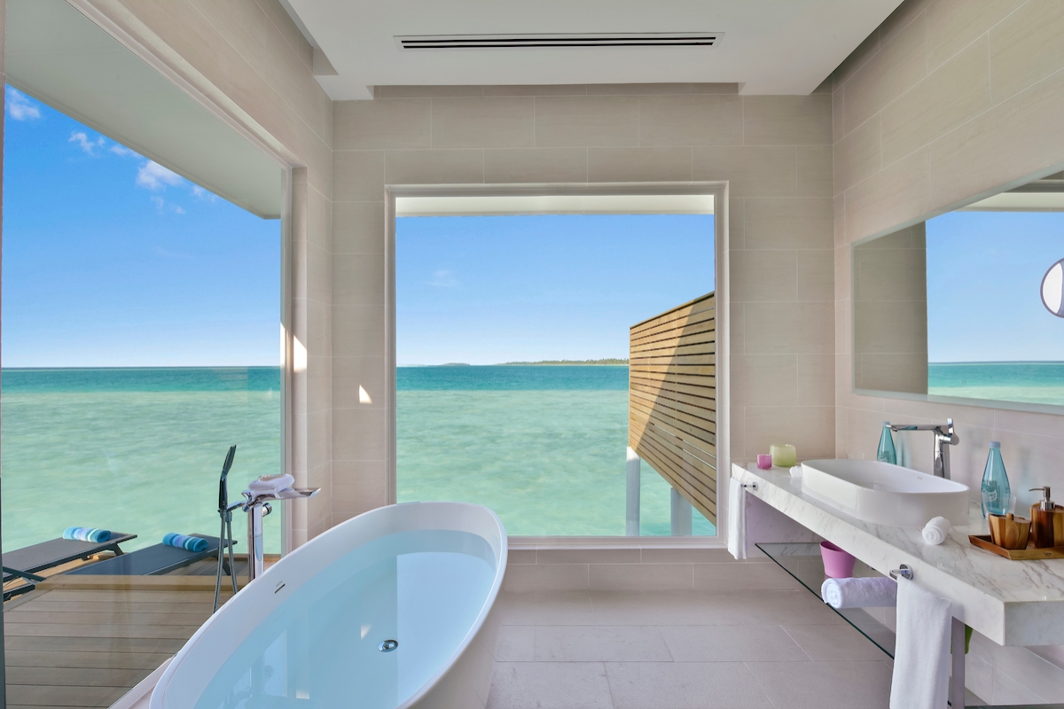 Aqua Jacuzzi Villa 3
