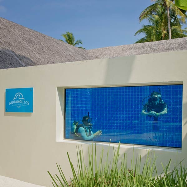 Центр водных видов спорта Aquaholics